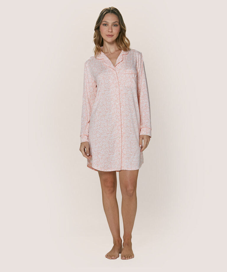 Camisa de dormir corta con botones frontales y estampado de flores